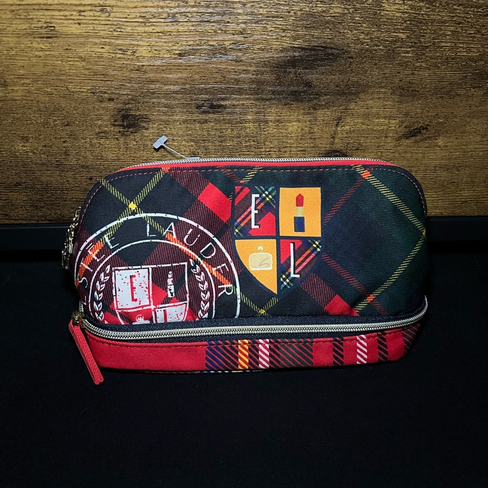 Estee Lauder Makeup bag 🎄❤️
